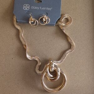 Daisy Fuentes Gold Necklace and Earring Set